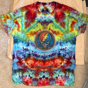 Under the Big Top.  XL Adult Ice Dyed Tie Dye Tee Shirt.