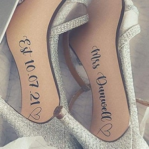 Sticker chaussures de mariage personnalisé Sticker nom et date de mariage Sticker mariage Stickers chaussures de mariée. Nom de Mme Est. Rendez-vous, quelque chose de bleu