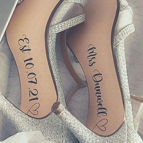 Pegatinas personalizadas para zapatos de boda con nombre y fecha. Pegatinas para zapatos de novia. Nombre de la Sra. Fecha de fundación, algo azul.