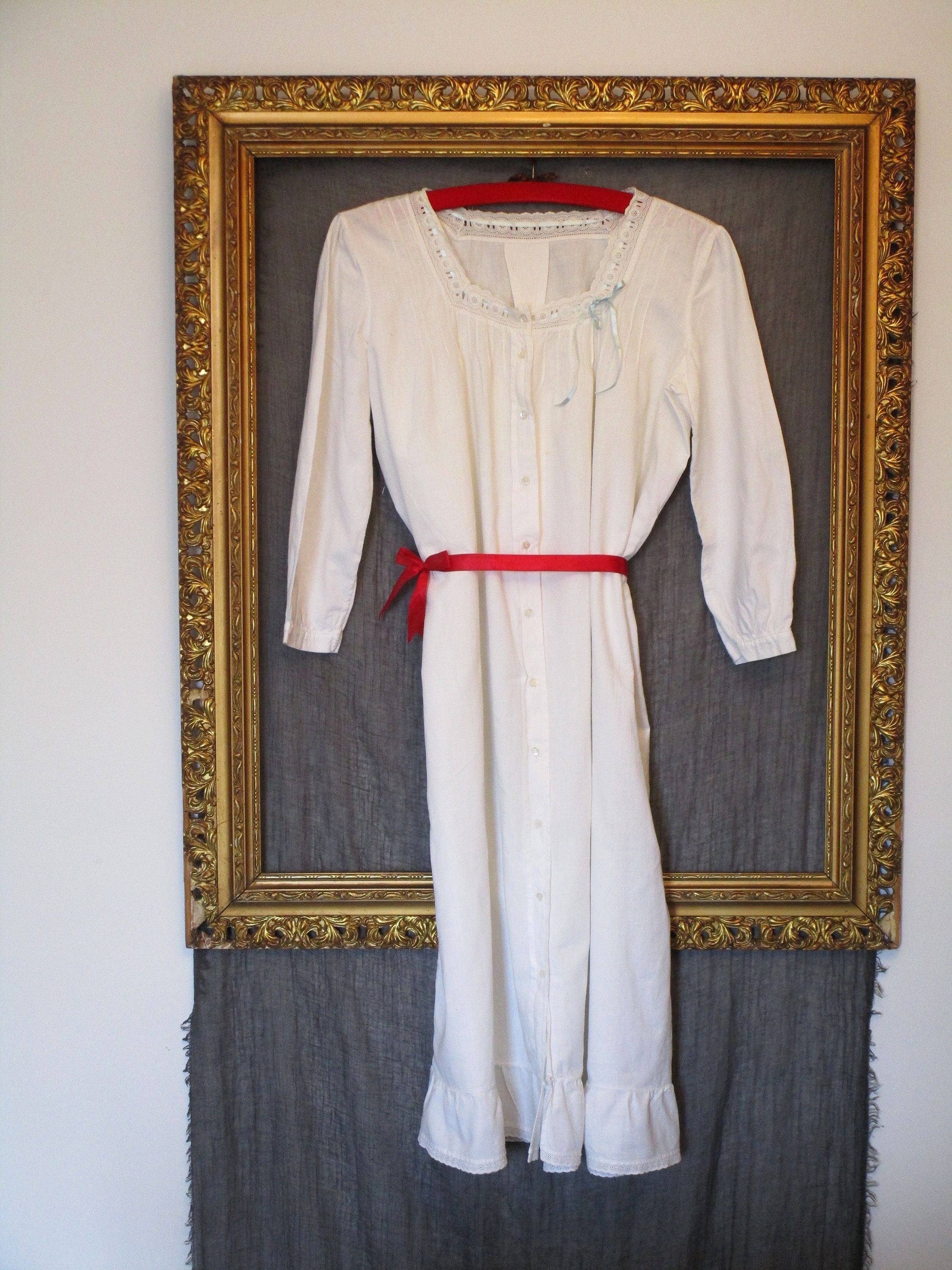 Long sleeved womens nightgown made by hand with cotton Etsy España
