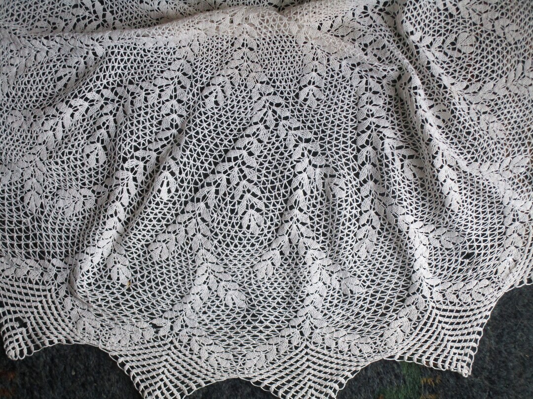 Vintage Table Cloth, Made With Cotton and White String, Made by Hand - Etsy