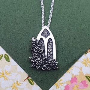 Gothic Rose Cathedral Window Sterling Silver Necklace, Textured 3D Romantic Pendant Valentines Gift for Girlfriend Framed Flowers Collection