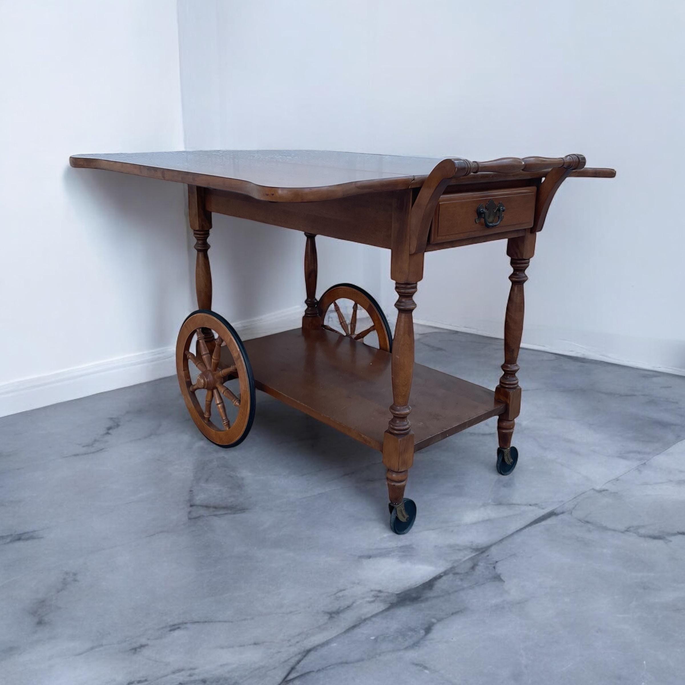 Chariot à Cocktails Vintage Rond - Plateau Mélamine, 2 étagères, 3 Roues - Occasion