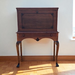 Gorgeous Antique Queen Anne Style Secretary Desk, Antique Secretary Desk, Small Accent Desk, Antique Furniture, Vintage Secretary Desk, Wood