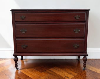 Cómoda vintage de caoba / Cómoda de estilo neocolonial / Muebles de dormitorio estilo federal georgiano / Dormitorio vintage / Cómoda de madera maciza