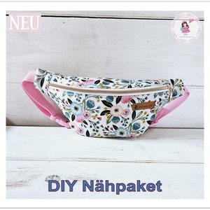 Bauchtasche/Cross-Bag/Gürteltasche PIA flowers ecru DIY Nähpaket/Nähset