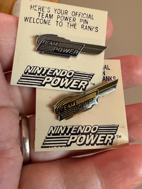 Vintage 1988 Nintendo Power "Team Power" Official Member Pin | Original Nintendo Power Subscriber Pin with Backing Card