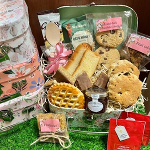 Afternoon Tea Food Hamper Box 1-6 people fabulous treats Scones Pastries Flapjack Preserve Thank You Birthday British Food Mum Christmas