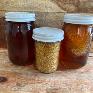 100% Pure Raw Unfiltered Wildflower Honey 1pint (24oz) Honeycomb 1pint (24oz) Bee Pollen (8oz) Three Pack