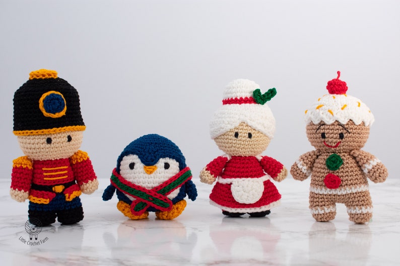 Crochet Mini Mrs. Claus amigurumi pattern Mrs. Claus Christmas ornament crochet pattern Video tutorial image 9