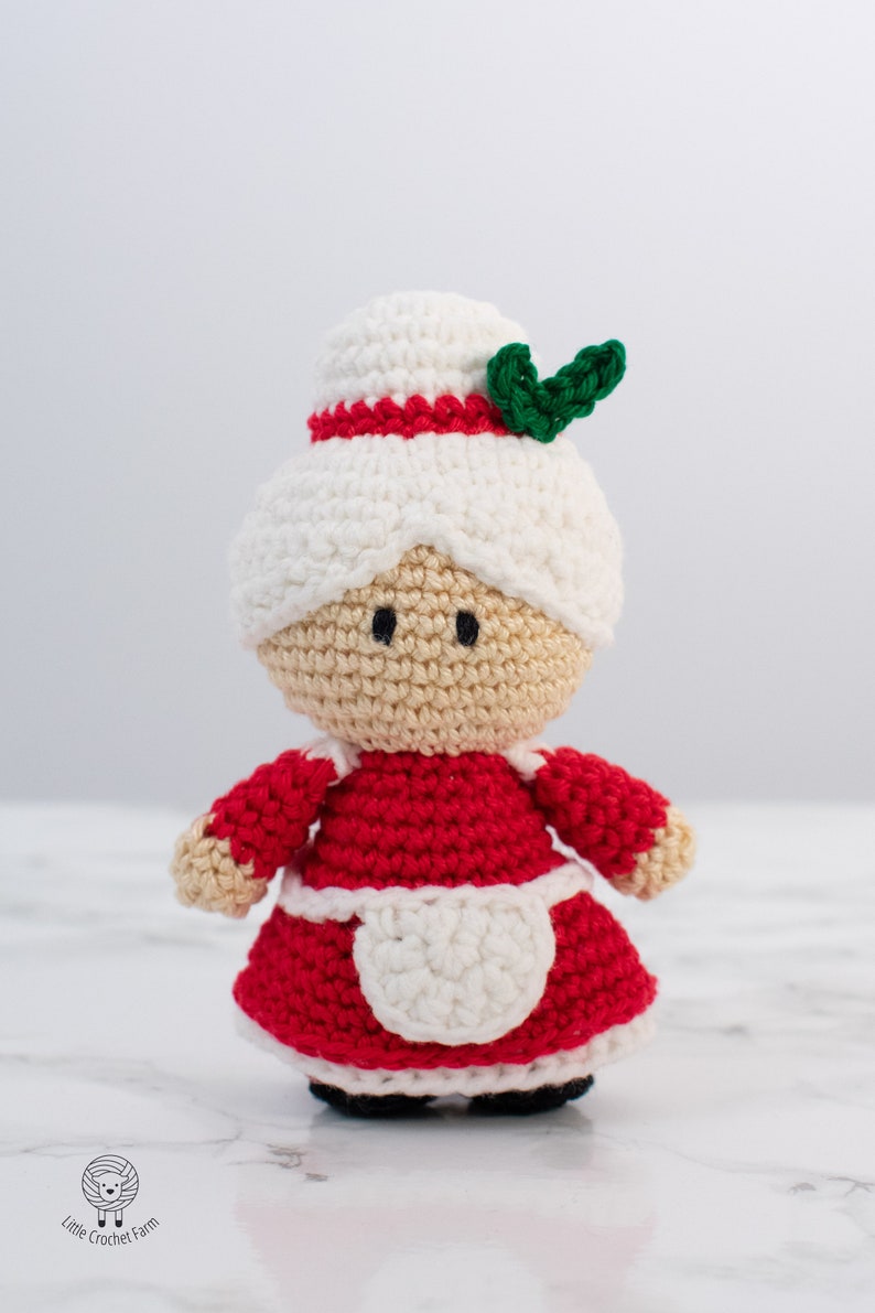 Crochet Mini Mrs. Claus amigurumi pattern Mrs. Claus Christmas ornament crochet pattern Video tutorial image 2