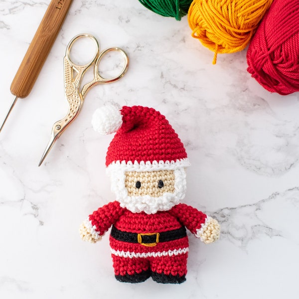 Patron amigurumi Mini Père Noël au crochet | Modèle de crochet d'ornement de Noël du Père Noël | Didacticiel vidéo