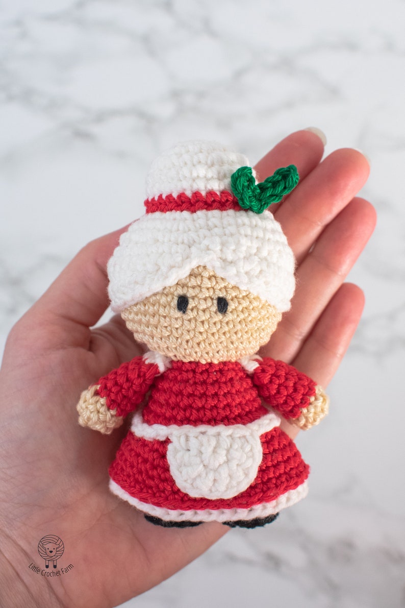Crochet Mini Mrs. Claus amigurumi pattern Mrs. Claus Christmas ornament crochet pattern Video tutorial image 7