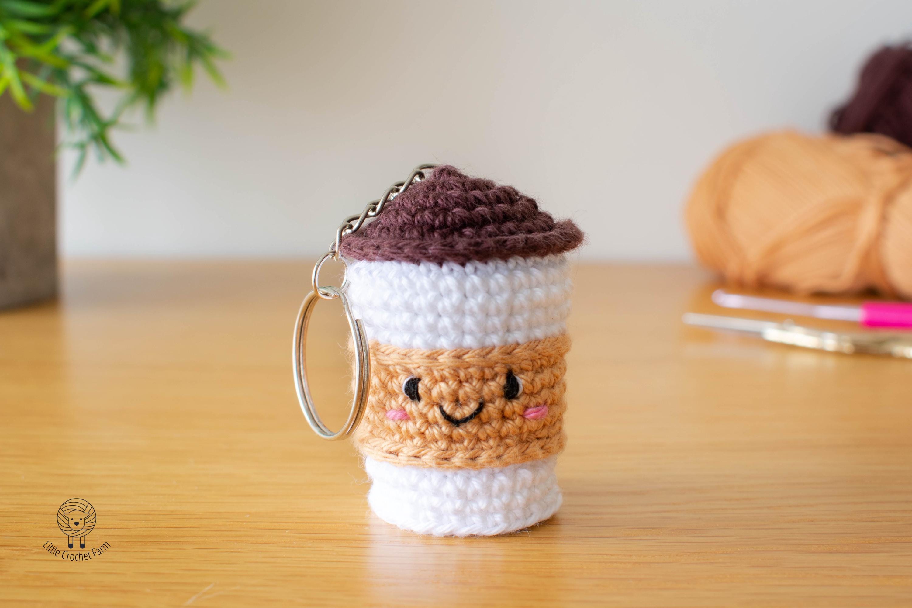 ソンファ カップスリーブキーリング cup sleeve keyring PDF Coffee Keychain Crochet Pattern, Mini Amigurumi Cup, Crochet