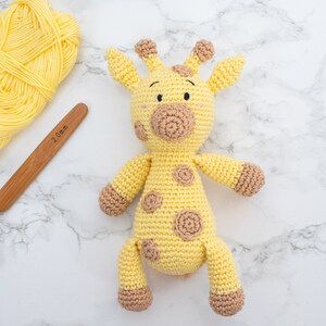 Giraffe Crochet amigurumi pattern. Safari Animals crochet pattern. Stuffed toy DIY