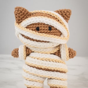 Mummy Cat amigurumi pattern. Halloween cat crochet pattern. Crochet amigurumi Mummy cat image 2