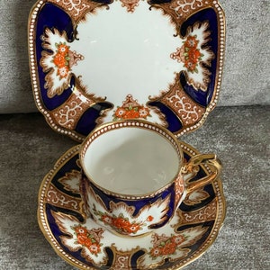 Royal Albert &quot;Royalty&quot; TRIO TEE SET imari navy und gold 1927 - 1935 absolut atemberaubender neuwertiger Zustand