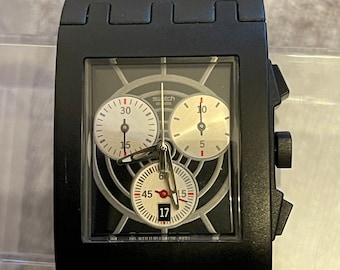 Swatch Watch SUEB400 JAMES BOND Collection "Dr No"  Square Chronograph. Very Rare and Collectable. Dated 2002.Limited Edition.