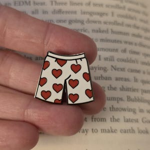 1" enamel pin Heart Boxers - DCC Crawler Carl Donut Litrpg dnd