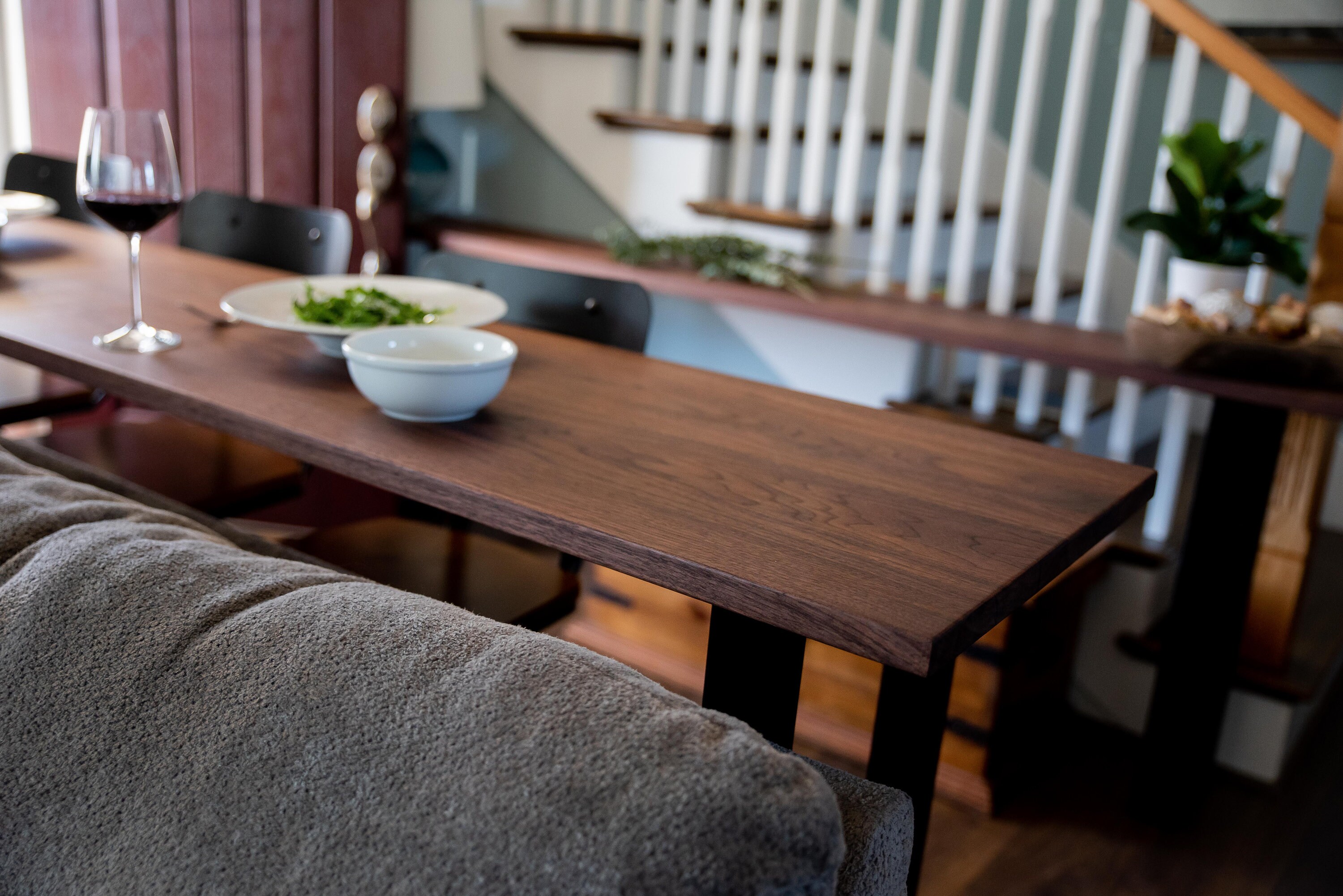 Oscuro walnut 2024 extendable dining table