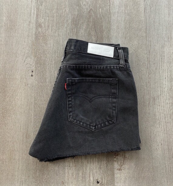 Vtg Levi’s 501 Re/Done Black Shorts 25 - image 1