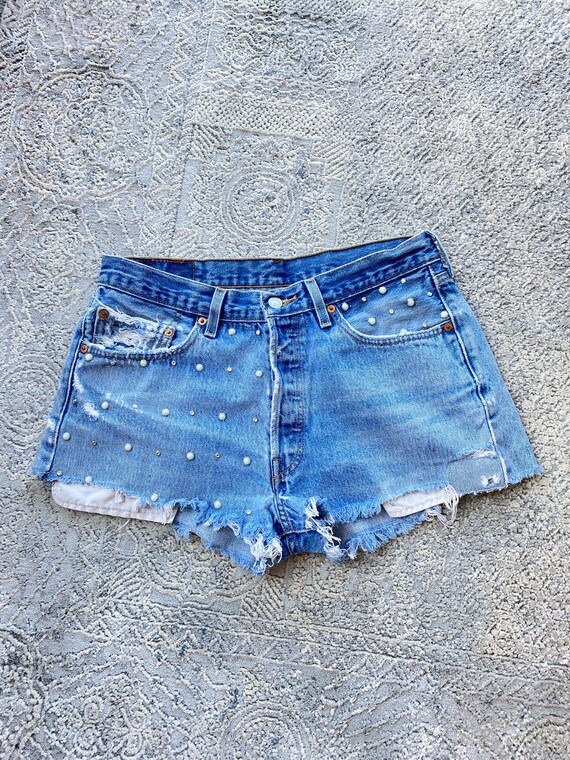 Vtg upcycled Levi’s 501 Jean Shorts 30