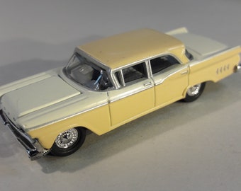 Classic Metal Works CMC 1959 Ford sedan. 1:87 (HO). Hood opens. 2 3/8" - 6 cm
