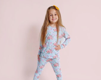 Bamboo 2-Piece Pajamas | Long-Sleeve Outfit | Loose Fit | Paris Love Print | Roses/Flowers/Eiffel Tower -Toddler to Little Kid Sizes (3T-7T)