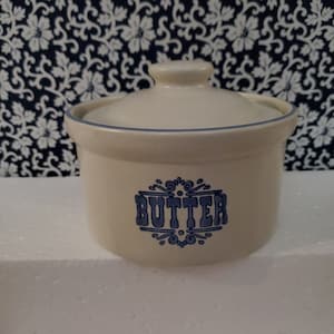 Pfaltzgraff yorktowne butter sale dish