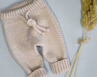 Hand knit baby pants 0-3 month /Wool baby pants handknit 3-6 month / Baby wool legens minimalism style / Stylish baby wool pants