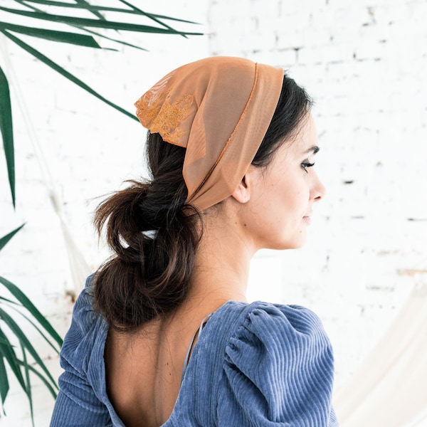 Pañuelos bordados en mezclilla mostaza listos para enviar. Pañuelo para cubrir la cabeza de la iglesia. Velo ortodoxo. Pañuelo católico para atar. Velo de capilla. Bufanda para mujer.