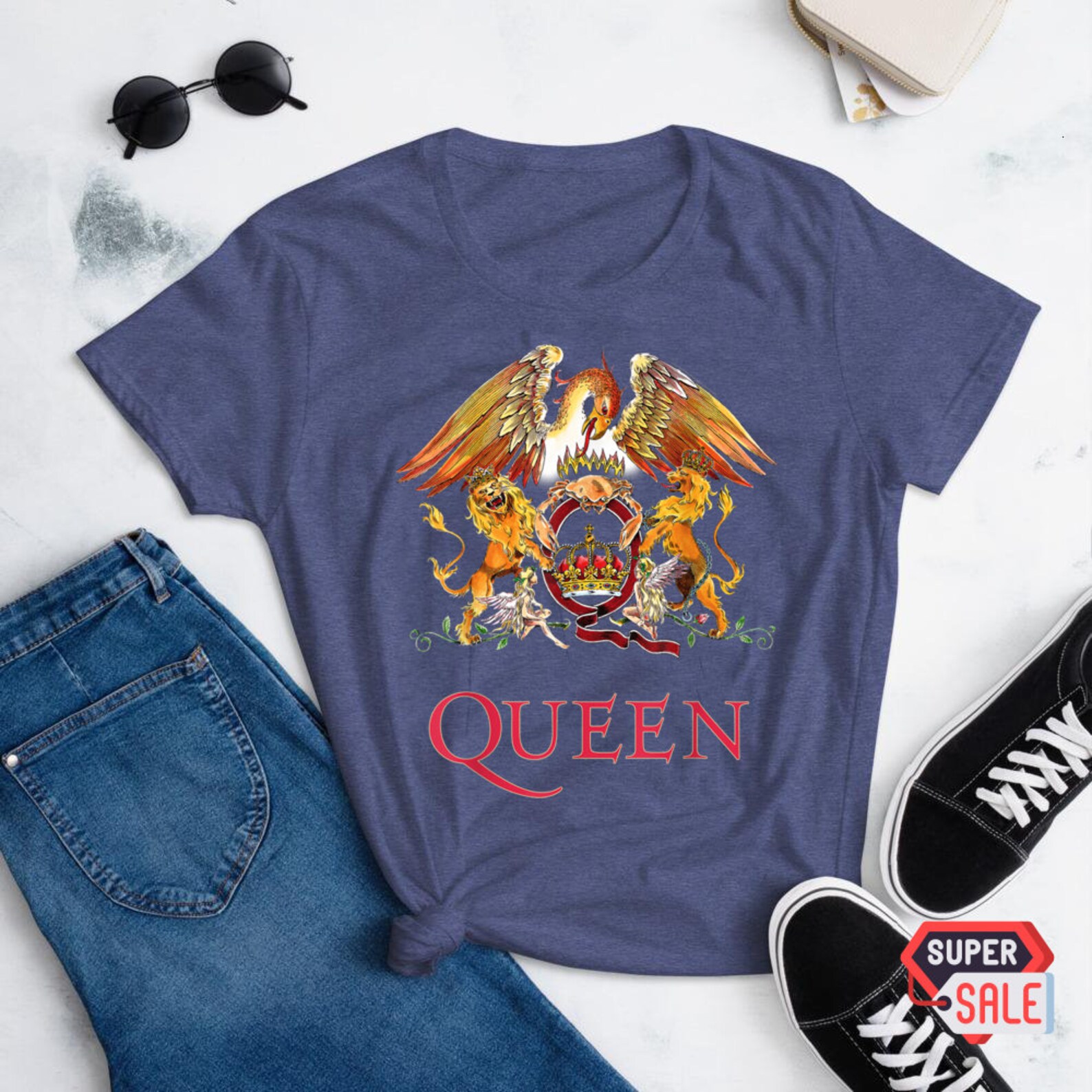 Queen Official Classic Crest TShirt Queen Band Shirt Etsy