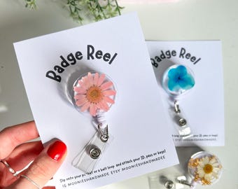 Real Flower Resin Badge Reel, Custom Retractable ID Holder, Lanyard Alternative For Nurses and Teachers, Boho Botanical Accessories