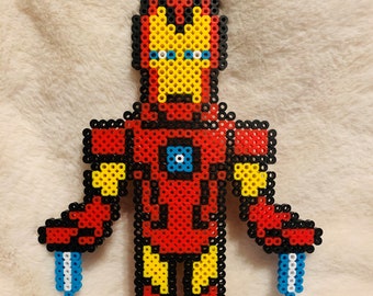 Iron Man en acción Perler