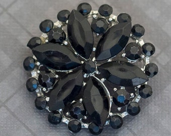 Vintage Gothic Black Brooch G22