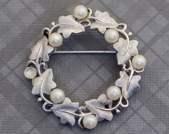Vintage Pearls & Leaves Brooch by Crown Trifari G28