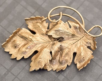 Vintage Mid Century Gold Tone Leaf Brooch G17