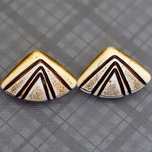 Vintage Charming Triangular Stud Earrings - G37