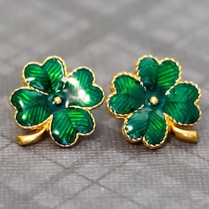 Vintage Green Four Leaf Clover Gold Tone Stud Earrings by Avon - G47