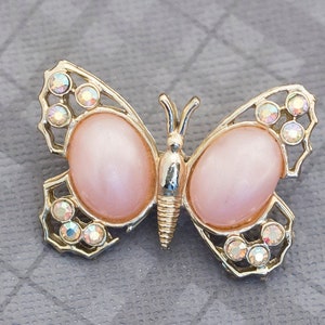 Vintage Victorian Gold Tone Butterfly Brooch G9
