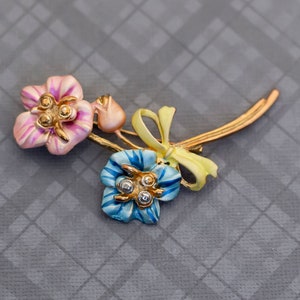 Vintage Blue & Pink Lovely Flowers Brooch G28