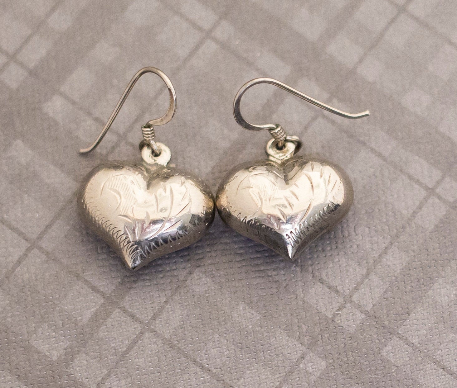 【VINTAGE HOLLYWOOD】Silver Triple Baguette Heart Earrings V-181769504_0_400.jpg?pristine