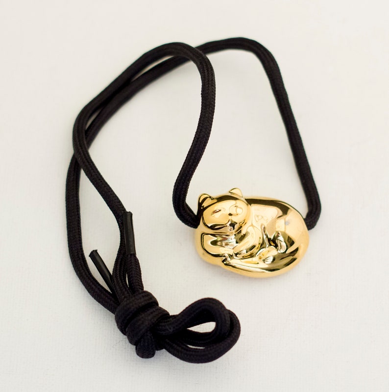 G1 Vintage Fancy Cat Gold Vintage Avon Necklace