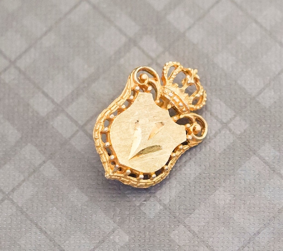 Vintage Victorian Gold Tone Brooch by Mamselle G8