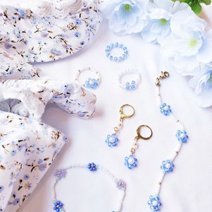 crystal bead flower earrings / crystal beaded flower earrings / cute daisy flower earrings / shiny beaded earrings / cute sparkly earrings