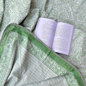Summer Block Print Quilted Dohar Bohemian Vintage Cotton Dohar, Comforter for Dorm Room, Reversible Queen Dohar Quilt, Women&#39;s Gift