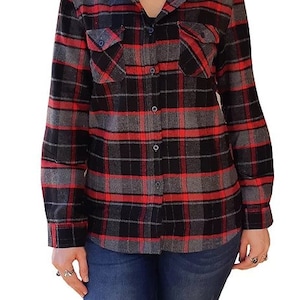 Molokai Women&#39;s Black and Red Dreamcatcher Flannel