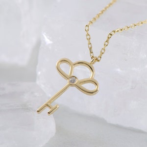 Dainty Diamond Key Necklace, 14k 18k Solid Gold Diamond Key Choker, Rose Gold Key, Bridal Gift, Key charm, key to my heart pendant necklace