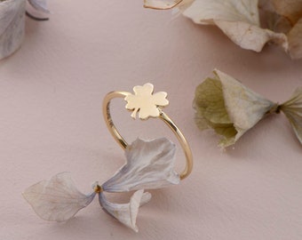14k Solid Gold Dainty Clover Ring, Four Leaf Clover Luck Ring, Good Luck Ring, Layered Ring, Minimal Gold Ring, Tiny Clover Lucky Ring