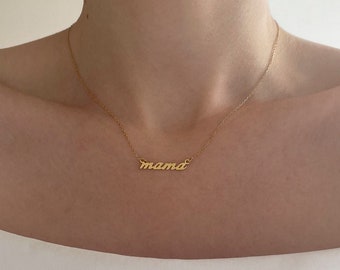 Mama Necklace In Yellow Gold